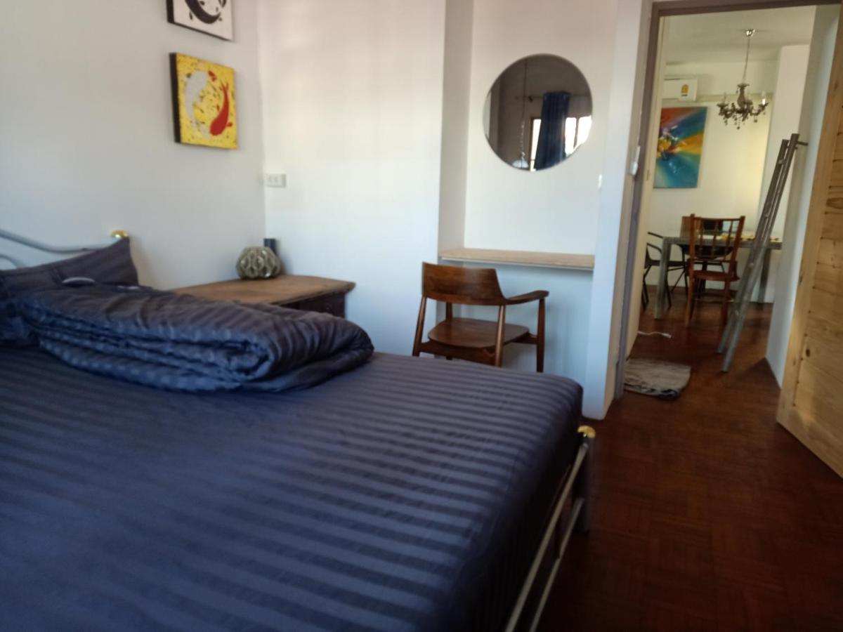 8th House @ Center Of Chiangmai Old Town Apartamento Chiang Mai
