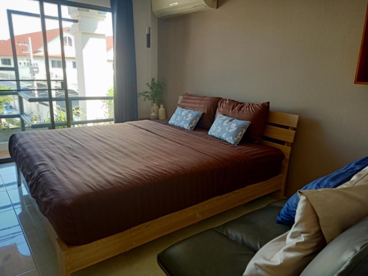 8th House @ Center Of Chiangmai Old Town Apartamento Chiang Mai